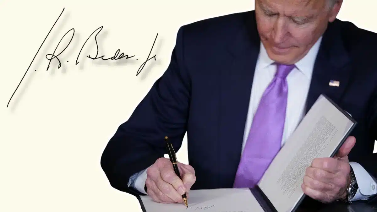 Joe Biden signature